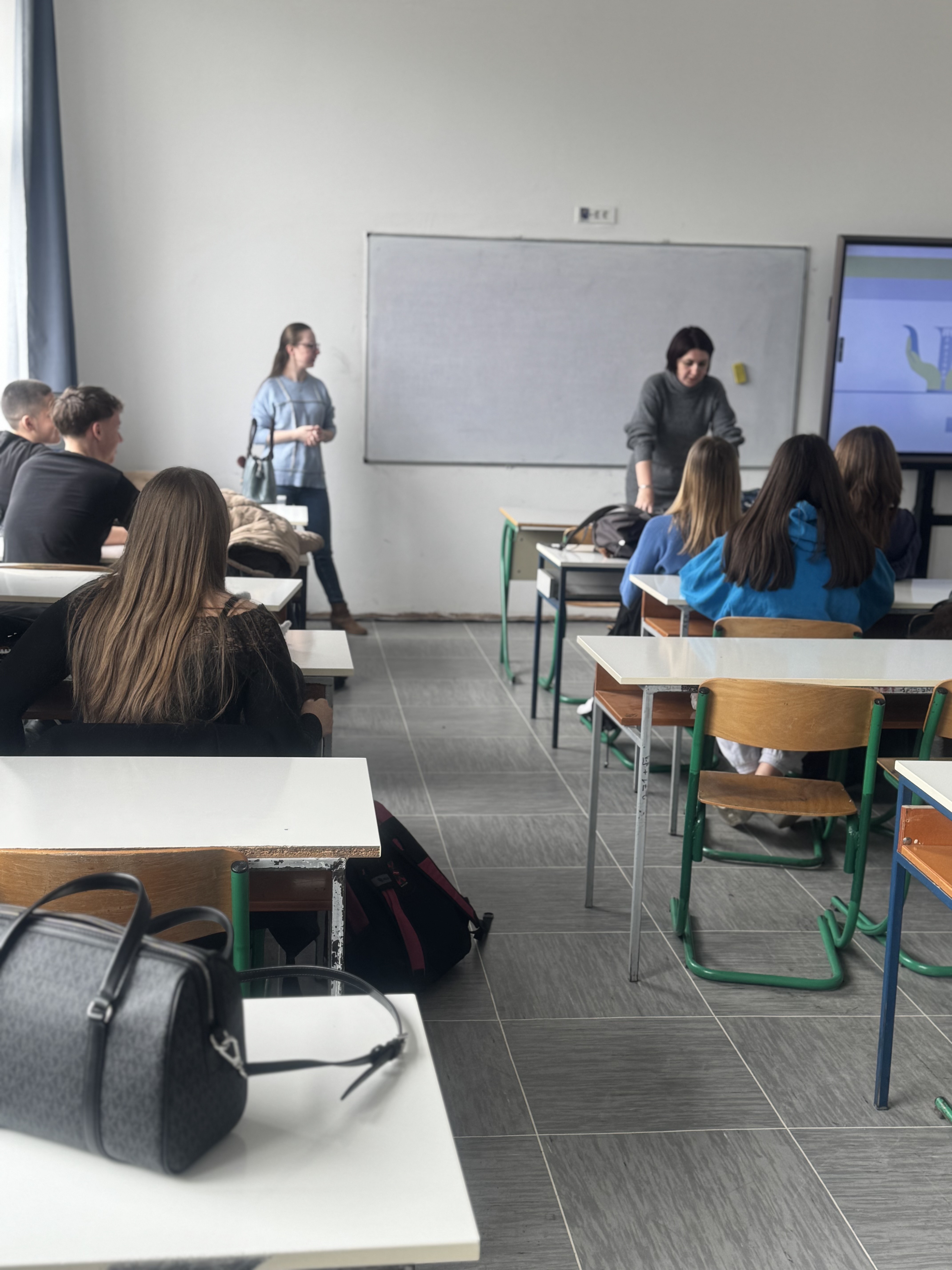 Modern Classroom